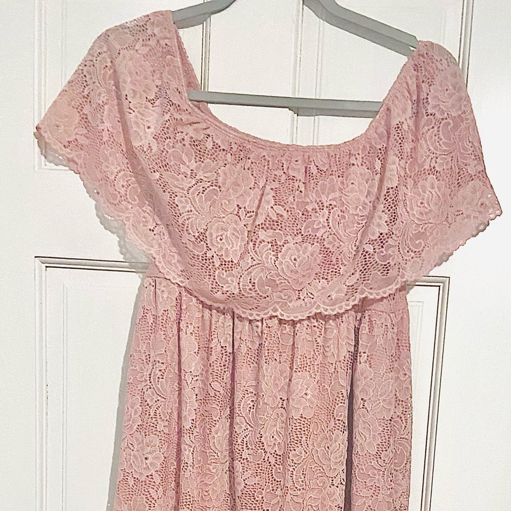 Pink lace maternity dress